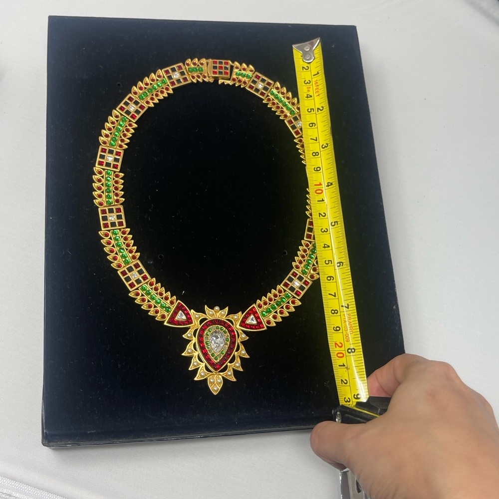 Franklin Mint Gold and Green Necklace with Red Accents - Picture 12 of 12